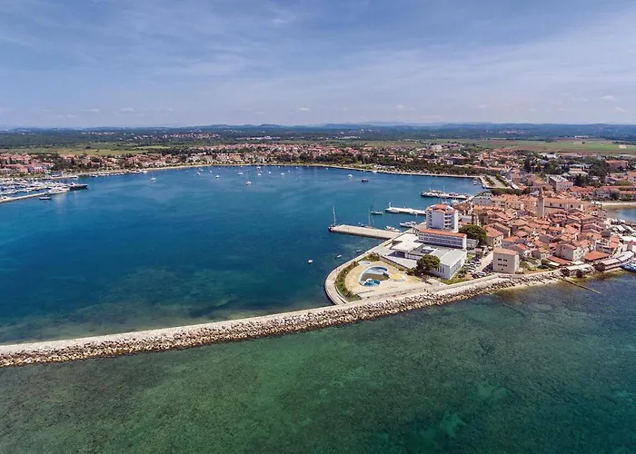 Gorgeous Stacaravan In Umag