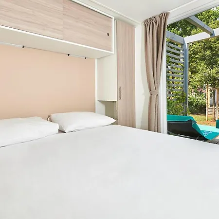 Amazing Stacaravan In With Wifi Camping Umag